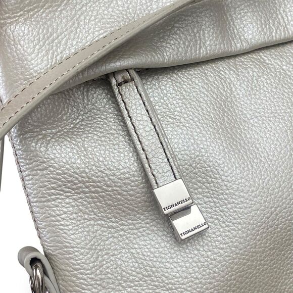 Tignanello Pebbled Metallic Silver Leather Crossbody Shoulder Bag Purse Pockets - Picture 4 of 16